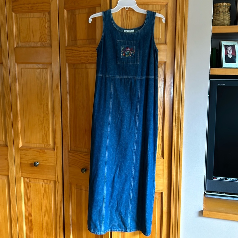 Super cute long Jean dress, size Small NWT
